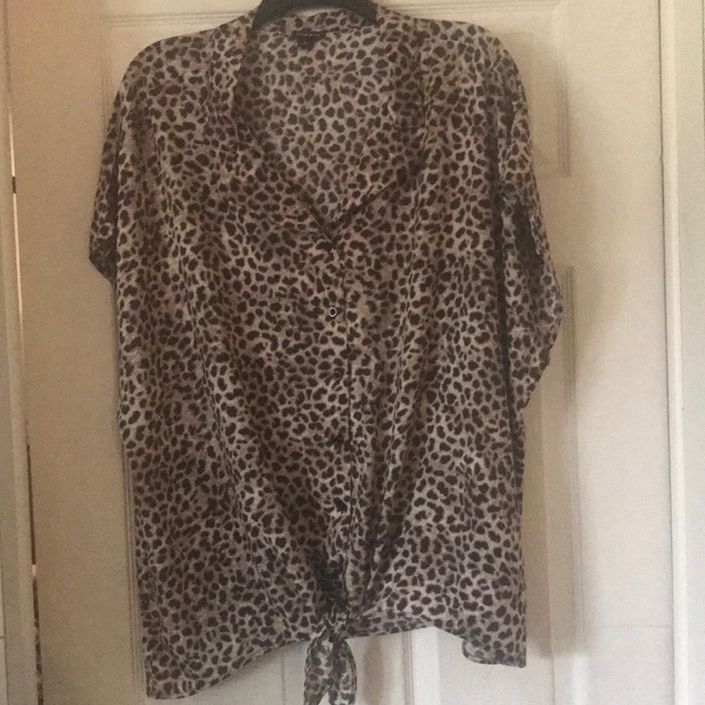 Torrid - Never Worn - Tags Removed - Leopard Tie Front Blouse